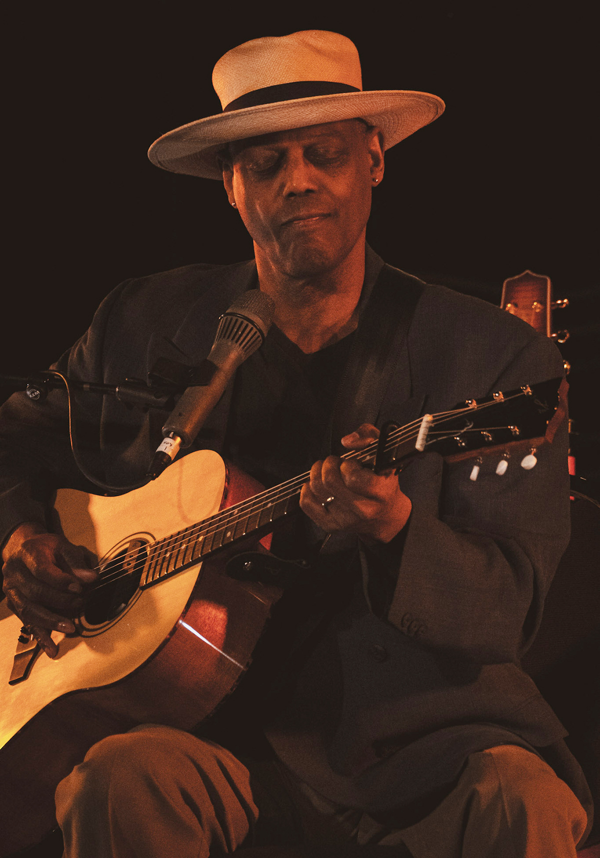 Eric Bibb